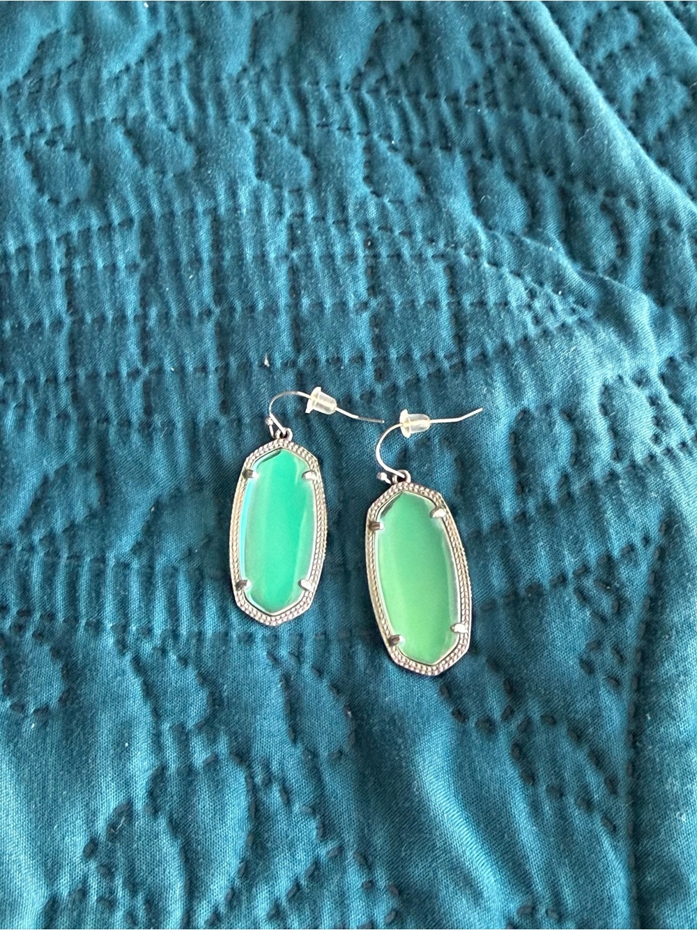 Kendra Scott Elle Earrings - Silver with Dichroic Glass